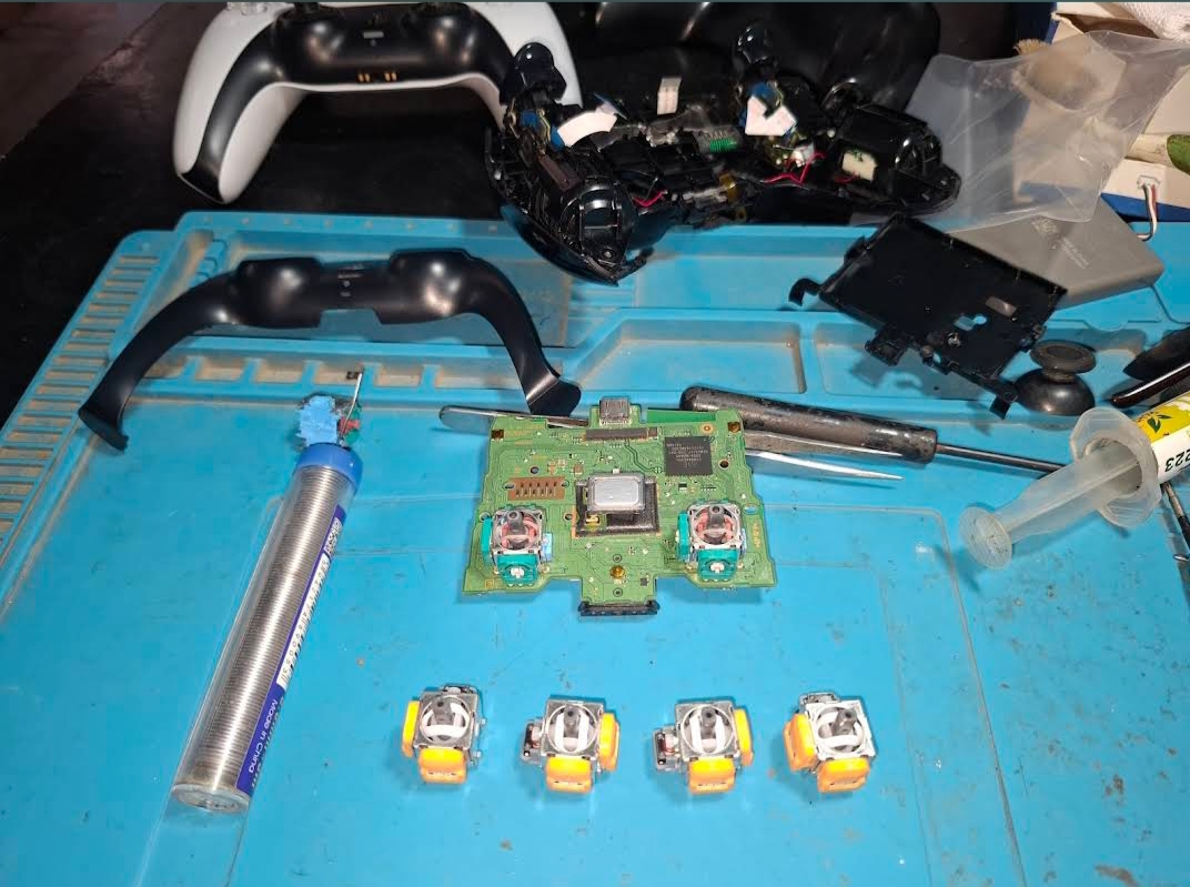 PS5 Disassembly & Cleaning